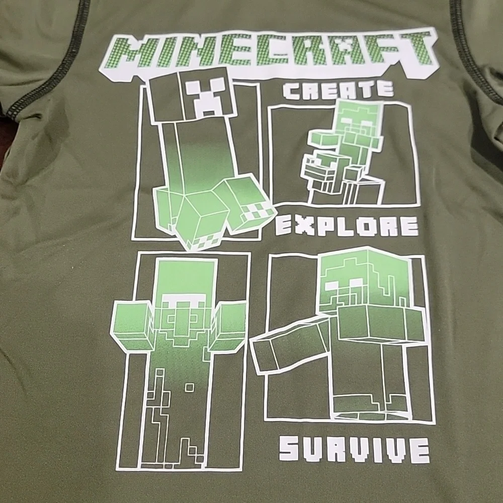 (J14) Minecraft jumping beans active shirt size 4